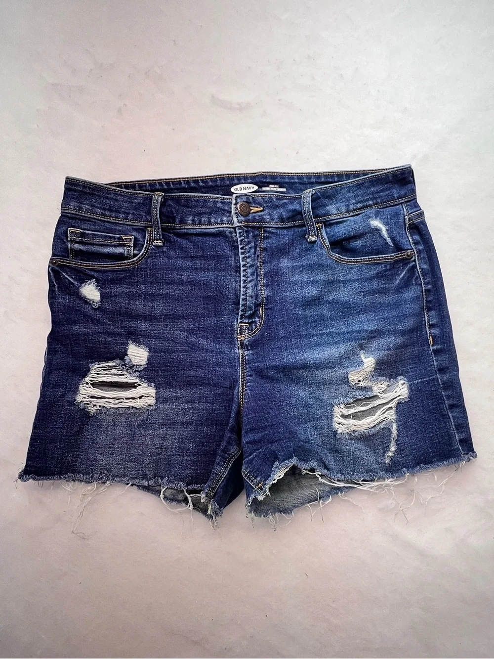 Women’s Old Navy High Rise distressed dark wash Denim Shorts Size 12 - Picture 1 of 10
